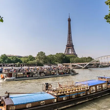 Luxe & Vue Tour Eiffel - Alma Apartmán